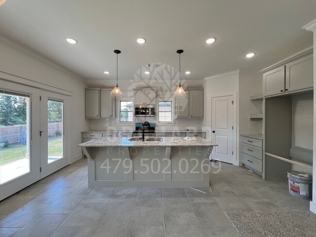 1040 Silver Birch St in Springdale, AR - Building Photo - Building Photo
