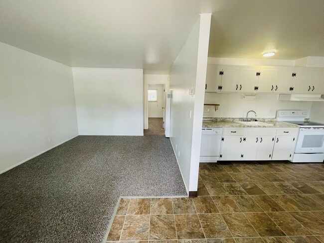 2301 James Ave in South Lake Tahoe, CA - Building Photo - Building Photo