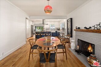 6521 W 81st St in Los Angeles, CA - Building Photo - Building Photo