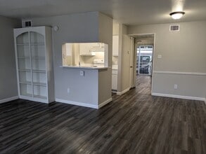Pine Arbor in Houston, TX - Building Photo - Building Photo