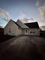 6040 Lace Wood Cir in Atlantis, FL - Building Photo