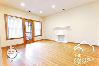 3407 W Parker Ave, Unit 2 in Chicago, IL - Foto de edificio - Building Photo