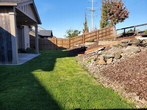 482 Eagle Feather St NW in Salem, OR - Building Photo - Building Photo