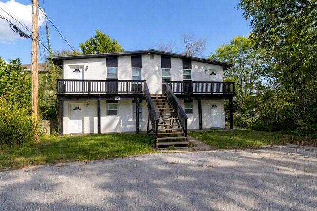 property at 213 N Ann St