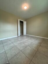 1209 W Avenue A, Unit 2 in Belle Glade, FL - Building Photo - Building Photo