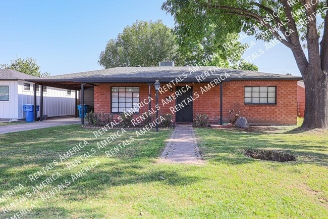 2911 E Flower St in Phoenix, AZ - Foto de edificio - Building Photo