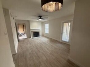 1716 Crest Grove Dr in Arlington, TX - Building Photo - Building Photo
