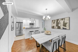 44 E 67th St in New York, NY - Building Photo - Building Photo