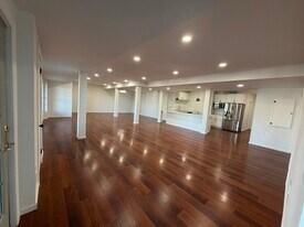 19674 Pelican Hill Ct in Ashburn, VA - Building Photo