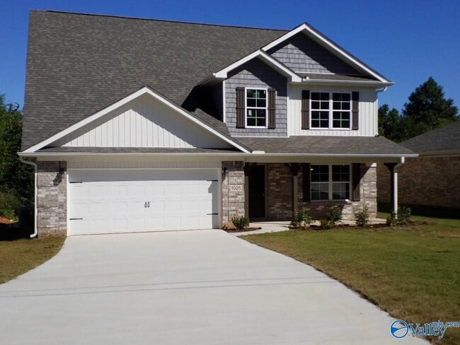 property at 152 Heritage Way Dr