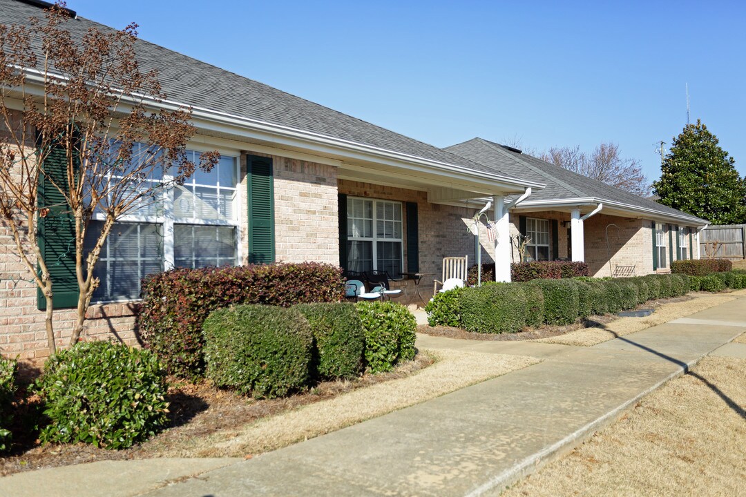 The Springs Apartments in Millbrook, AL - Building Photo