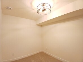 5100 River’s Edge Wy NW in Edmonton, AB - Building Photo - Building Photo