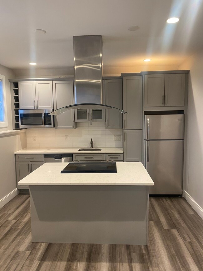 191 Washington Ave, Unit 2