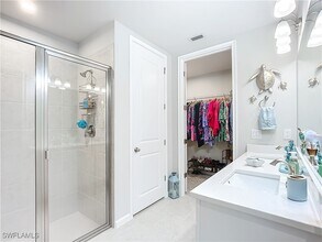 4664 Arboretum Cir in Naples, FL - Foto de edificio - Building Photo