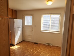 3705 N Chestnut St-Unit -Upper in Colorado Springs, CO - Building Photo - Building Photo