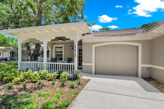 property at 2011 Villa Sites Dr