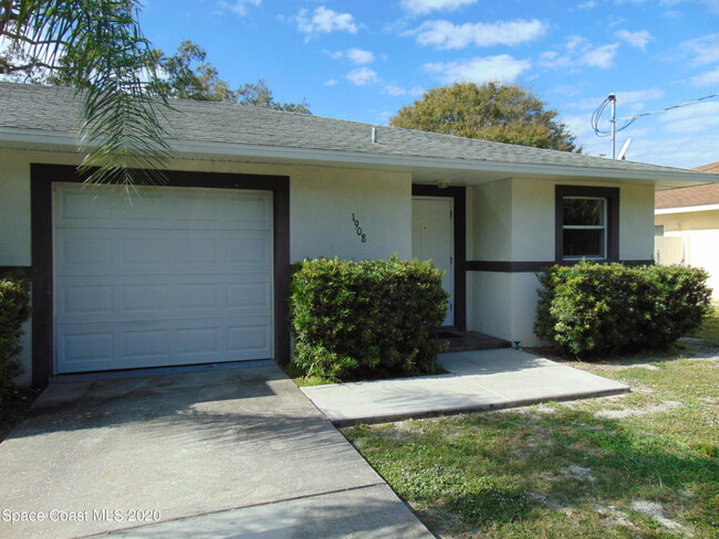 1908 Fletcher St in Melbourne, FL - Building Photo - Building Photo