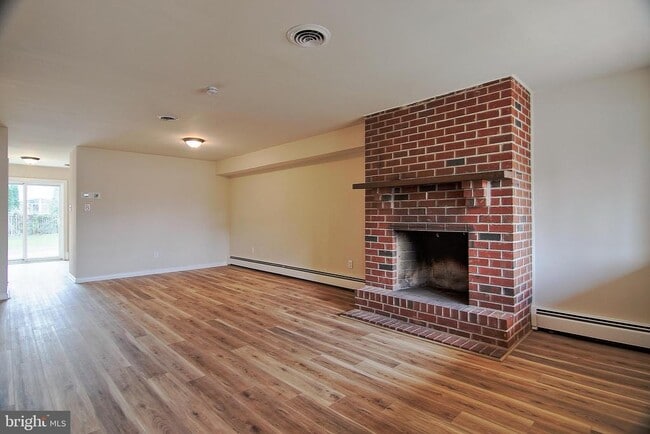 2003 Walnut Ridge Dr in Pottstown, PA - Building Photo - Building Photo