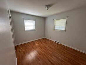 138-138 S Berkley St in Kalamazoo, MI - Building Photo - Building Photo