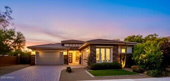 3240 E Bryce Ln in Phoenix, AZ - Building Photo