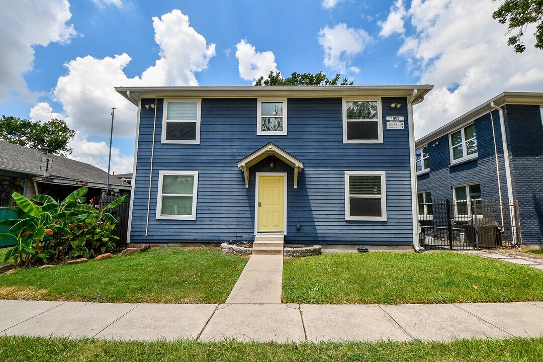 1009 Enid St in Houston, TX - Building Photo