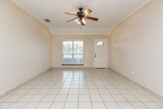 12444 County Rd 499 in Lindale, TX - Building Photo - Building Photo