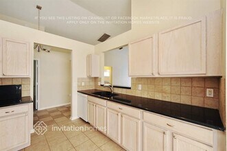 29947 Morningmist Dr in Zephyrhills, FL - Building Photo - Building Photo