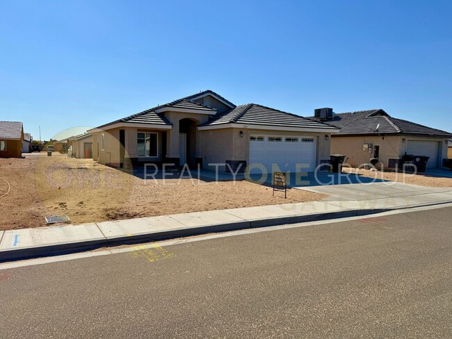 3751 E San Antonio St in San Luis, AZ - Building Photo - Building Photo