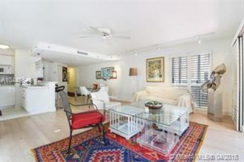 1005 8th St in Miami Beach, FL - Building Photo