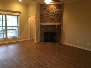 3497 W Earnhardt Dr in Fayetteville, AR - Building Photo - Building Photo