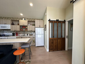 1490 Ash St, Unit Furnished Napa ADU Unit B in Napa, CA - Building Photo - Building Photo