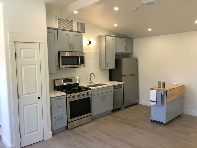 41482 Willow Run Rd, Unit #2