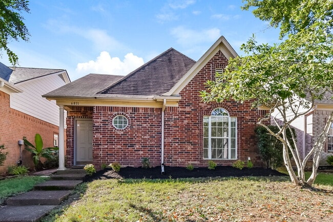 property at 6811 Seaside Dr