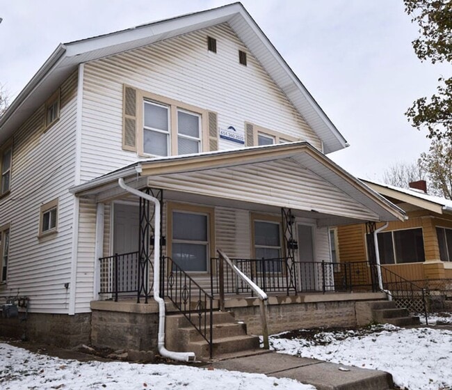 property at 1411-1413-1413 N 5th St