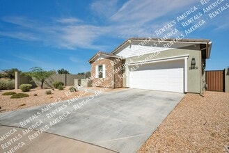 22700 E Arroyo Verde Dr in Queen Creek, AZ - Building Photo - Building Photo