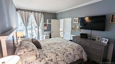 2410 Albatross St in San Diego, CA - Building Photo - Building Photo