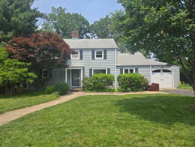 property at 15 Carpender Rd