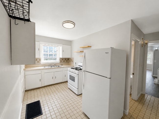 property at 329 Lyon St NE