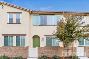 10454 Barrena Lp, Unit 5027 in Elk Grove, CA - Building Photo