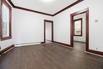 35 W 52nd St in Bayonne, NJ - Building Photo - Building Photo