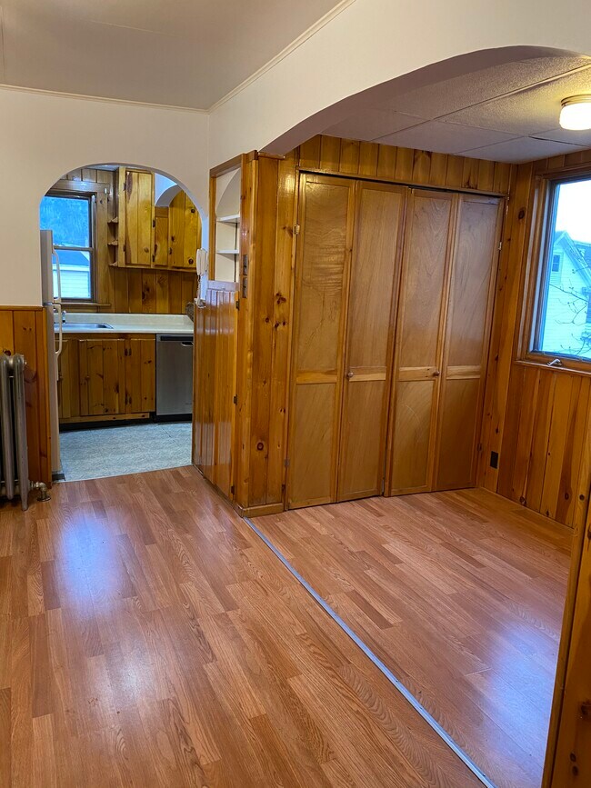 527 Champlain St, Unit First Floor B