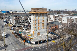 Halsa in Toronto, ON - Building Photo