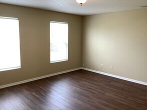 10176 Cumberland Pointe Blvd in Noblesville, IN - Building Photo - Building Photo