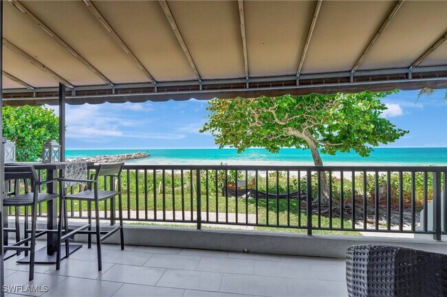 property at 2357 Gulf Shore Blvd N