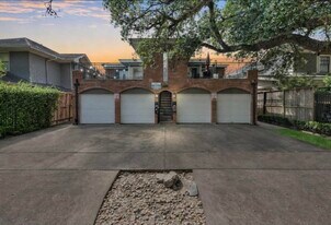 705 Harold St in Houston, TX - Building Photo