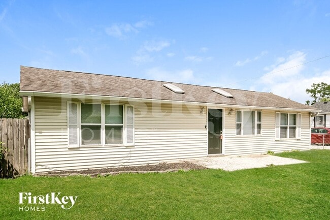 3312 S Parker Ave in Indianapolis, IN - Foto de edificio - Building Photo