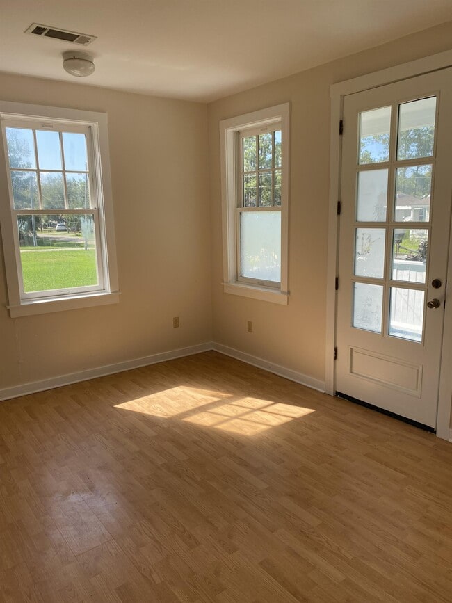 8183 W Grenada St in Bay St. Louis, MS - Building Photo - Building Photo