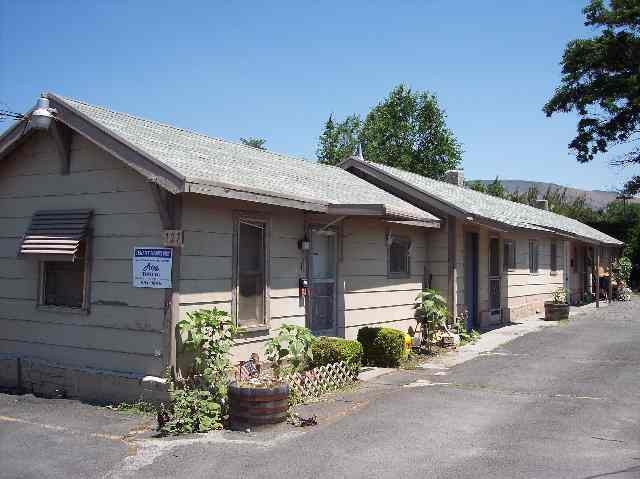 121 Mortimer St in Klamath Falls, OR - Building Photo - Building Photo