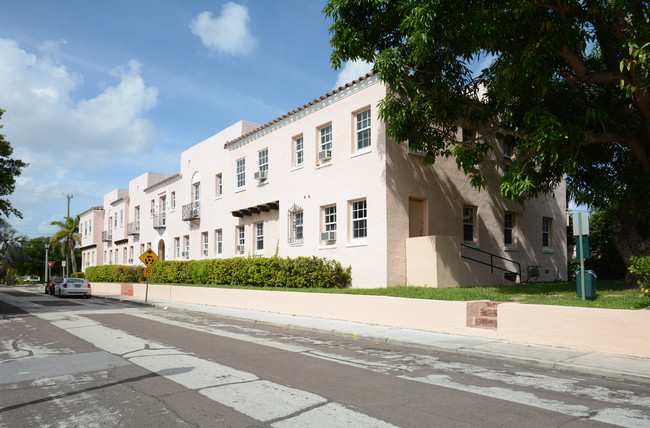 Park Place Apartments in West Palm Beach, FL - Building Photo - Building Photo