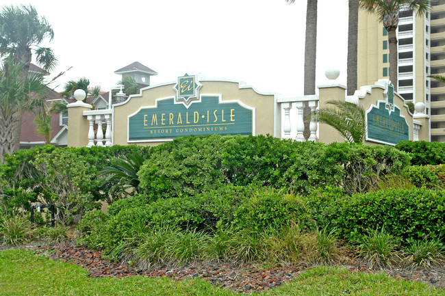 Emerald Isle in Gulf Breeze, FL - Foto de edificio - Other